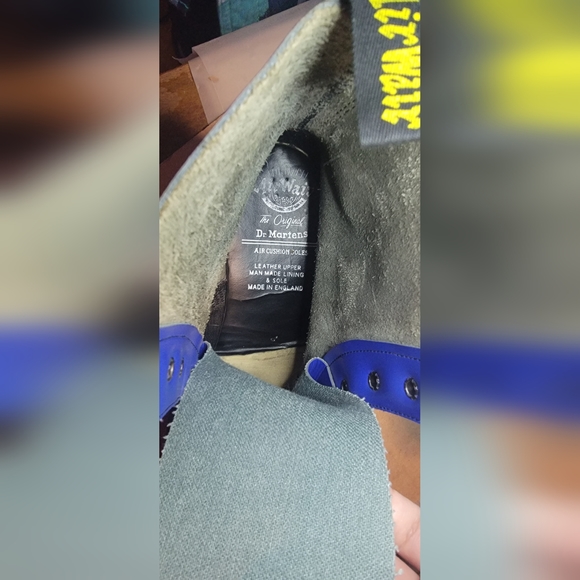 *SOLD* Made in England Dr. Martens Boots - Picture 10 of 11